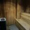 Stylish Family 1BR with Cozy Bunks and Games for 5