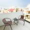 Sunset Balcony and Espresso Station Apartment
