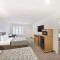 Anaheim Desert Inn & Suites