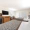 Anaheim Desert Inn & Suites