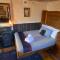 Crews Quarters Boarding House - Caters to Men
