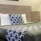 Island Suites Hobby Airport