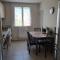 Le 8 - Appartement 2 chambres calme, tout confort, parking privé gratuit, à 2 pas des Allées Provençales