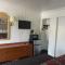 Lark Motel Willits