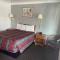 Lark Motel Willits