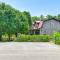 Strawberry Plains Cabin Private Pond and Game Room!