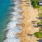 Renovated Condo - 3 Min Walk to Toes in the Sand!