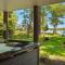 Lake Daze by AvantStay Lakefront w Modern Interior Enclosed Porch Hot Tub