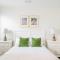 Pearl by AvantStay Idyllic Seaside Getaway w 2 Large Decks Lush Garden