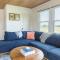 Swan Lake Cottage by AvantStay Views Firepit