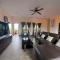 Beachfront Villa Jepun Segara