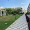 Iskele Courtyard Long Beach Apartment