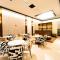 Grand Astoria Hotel