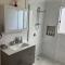 Seascape Retreat - Time to Slow Down - Suits Couples or Family with Kids with 2 sleeping spaces Seascape Retreat - Time to Slow Down - Suits Couples or Family with Kids with 2 sleeping spaces
