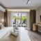 Zoes Villa by PS