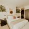 Comfy Studios Hotel