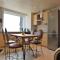 Rochehaut Hideaway with Tub, cleaning included