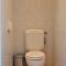 Rochehaut Hideaway with Tub, cleaning included
