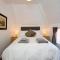 6 Bed in Wroxham 72652