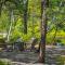 Lakers Pointe by AvantStay Lakefront Private Peninsula Hot Tub Game Room