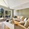 Unit 6 Centenary Park Townhouse