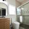 Villa Fiorō -Bold Luxury 2BR - River & Coastal Vibe