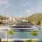 Waterfront Seaview Apartment Maria