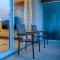 MoHost Urban - Chic Stay Overlooking the Mountains