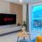 MoHost Urban - Chic Stay Overlooking the Mountains