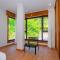 Chalet El Castro by YBH