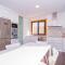 Chalet El Castro by YBH