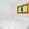 Chalet El Castro by YBH