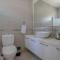 1BD Beach Apartment