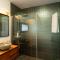 Valley View-Villa with heated pool and sauna