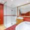 3 bed in Sandown 85985