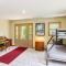 Blue Ridge Cabin on 6 Acres Hot Tub and Mtn Views!