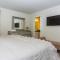 Luxurious Vacation Townhome with Private Pool at Windsor at Westside WW8948