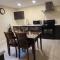 Entire Huge Basement! Fast Wifi! Private Entrance!