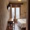 hostal Decerca Prádena