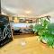 Endless Summer Hostel