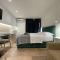 Le petite Central Studio Apartments