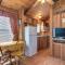 Lake Conroe One-Bedroom Cabin 3