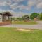 Lake Conroe One-Bedroom Cabin 3
