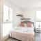 Large 4 Bedroom Apartment near metro - only 30 minutes to Paris and Disneyland