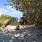 Villa Fiorō -Bold Luxury 2BR - River & Coastal Vibe