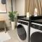 "TWO" - Premium Apartments Seekirchen, lichtdurchflutetes 3-Zimmer-Apartment mit Terrasse und grüner Oase
