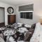 Perfect On Powderham Prime Inner City Location