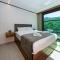 Pavri suit bungalov