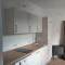 Helle 2 Zimmer mit Home Office