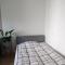 Helle 2 Zimmer mit Home Office